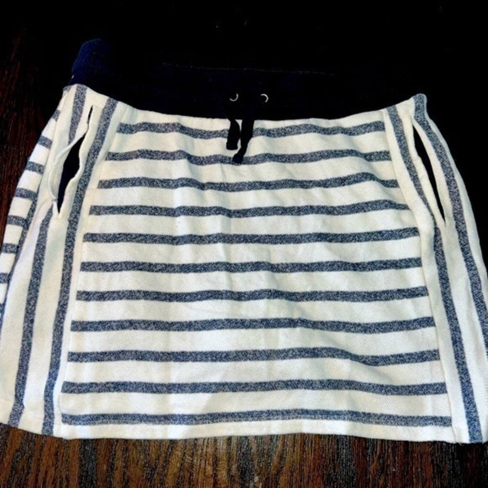 Navy Blue & White Stripped Skirt size Large